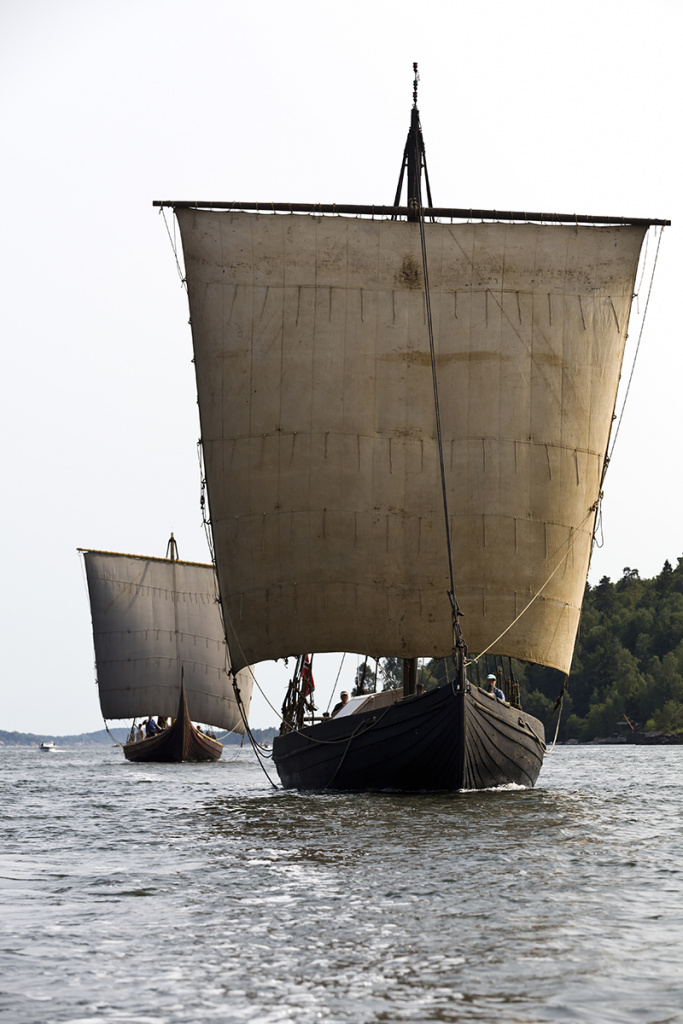 Two Viking ships under sail. In favourable conditions, they could reach a speed of 15 knots or more. (Photo: Jørgen Kirsebom)