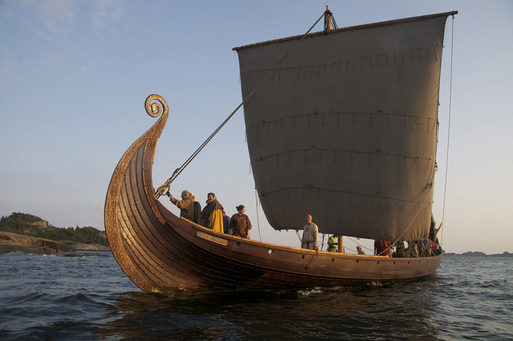 The Vikings are coming! Before the Oseberg replica was built and tested, most scholars believed that the original ship couldn´t sail and was built with the sole purpose of serving as a burial ship for the two women whose remains were discovered inside. The replica has proved differently – today it´s commonly acknowledged that the ship was seaworthy and had been used for fourteen years before the burial in AD 832. (Photo: Ole Harald Flåten)