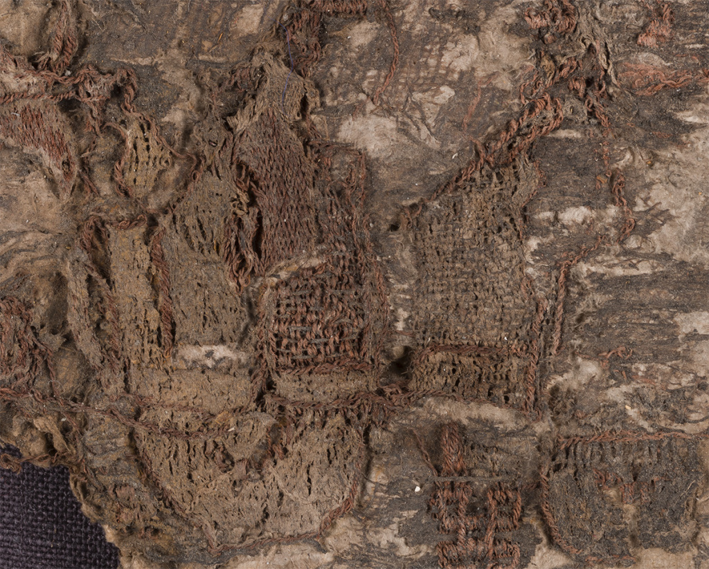 Utsnitt av vogn med to kvinner